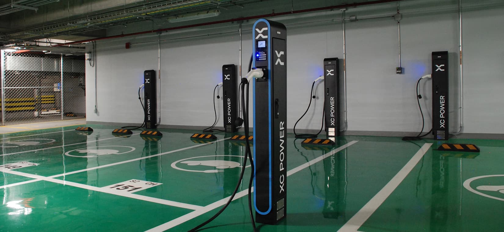 STYLO UP parking lot installation