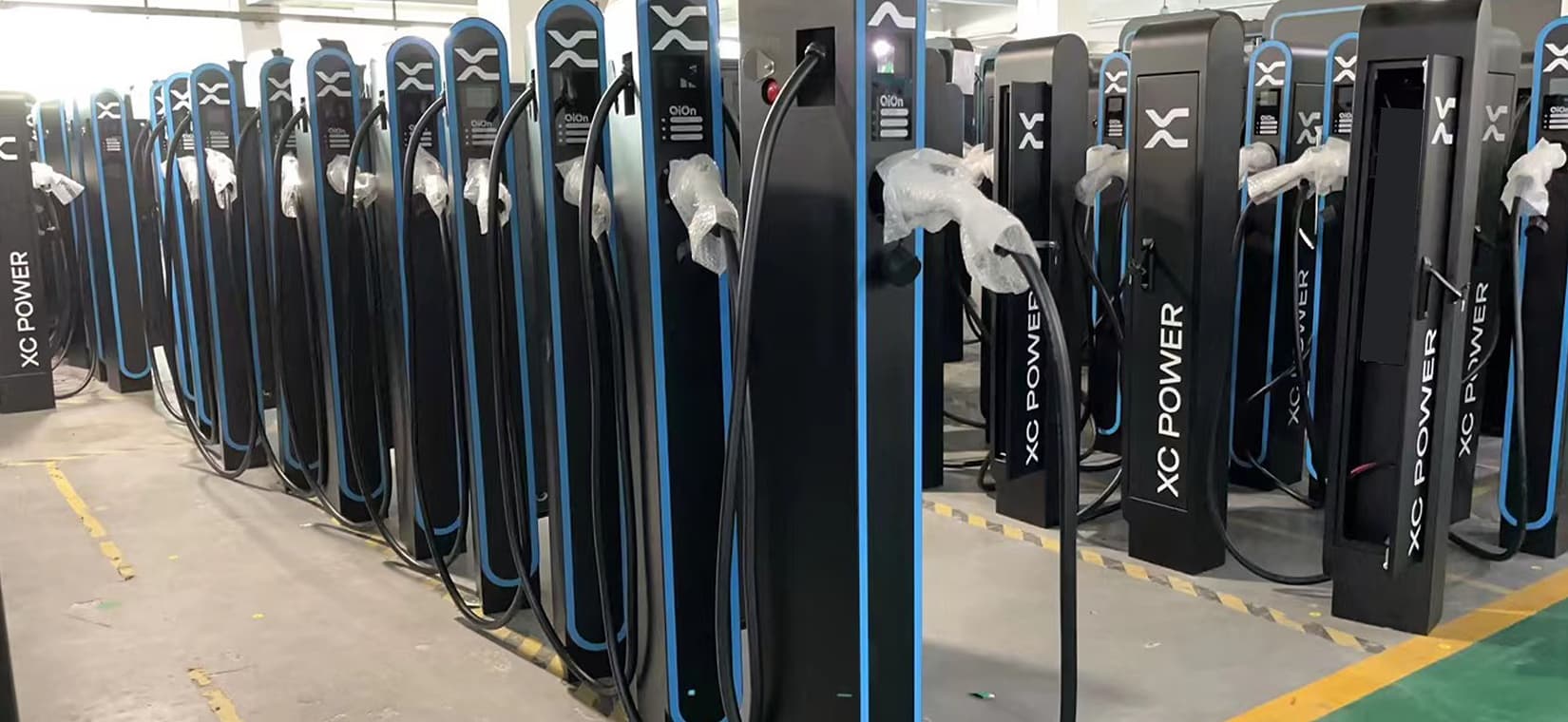 STYLO UP parking lot installation