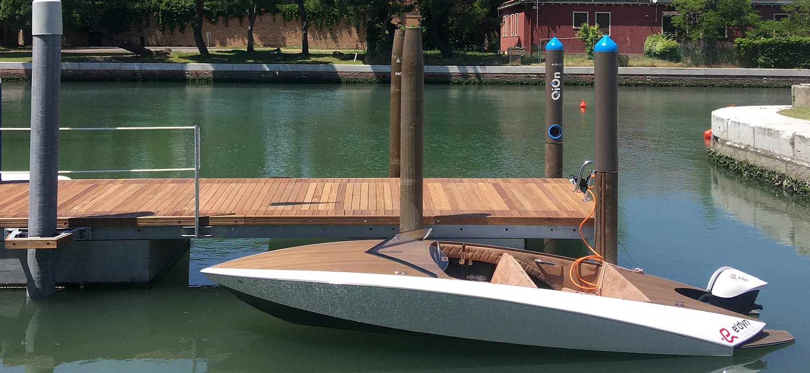 E‑DOCK marine charging station on boat
