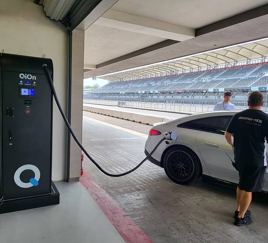 ThunderSet heavy-duty truck charging system
