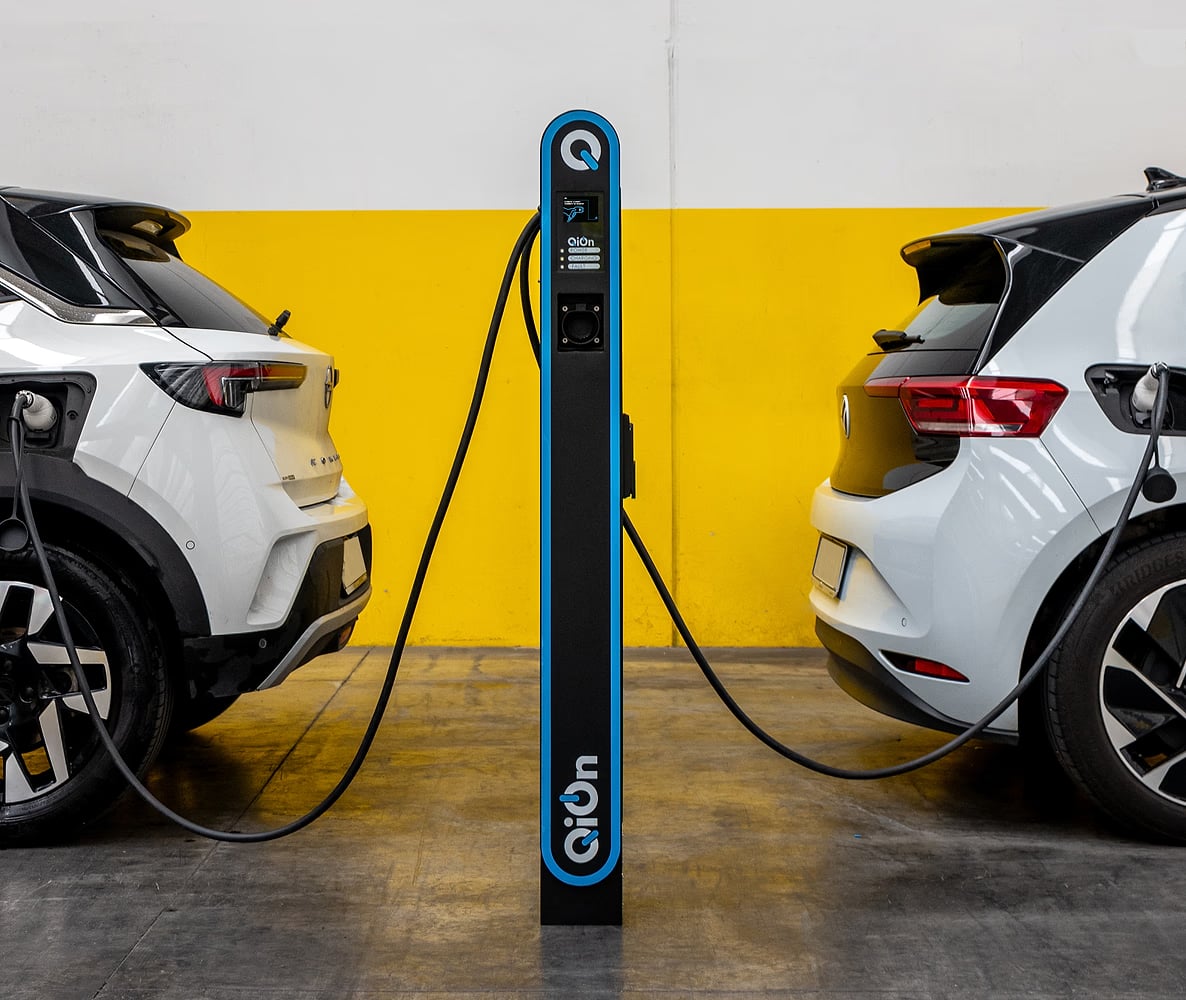 AC charger from QiOn in a parking lot