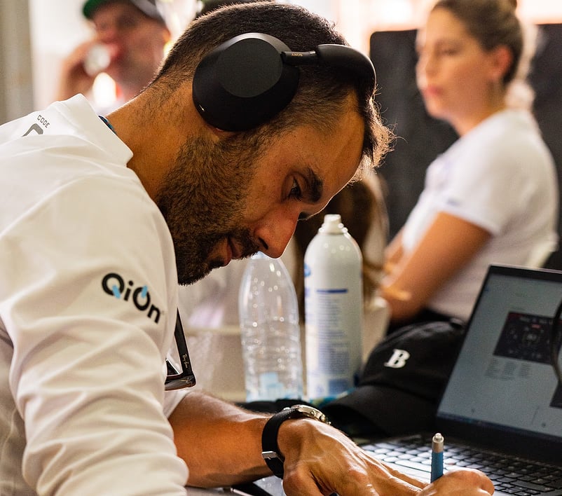 QiOn motorsport event reporting